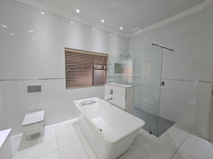2 Bedroom Property for Sale in Flamwood North West